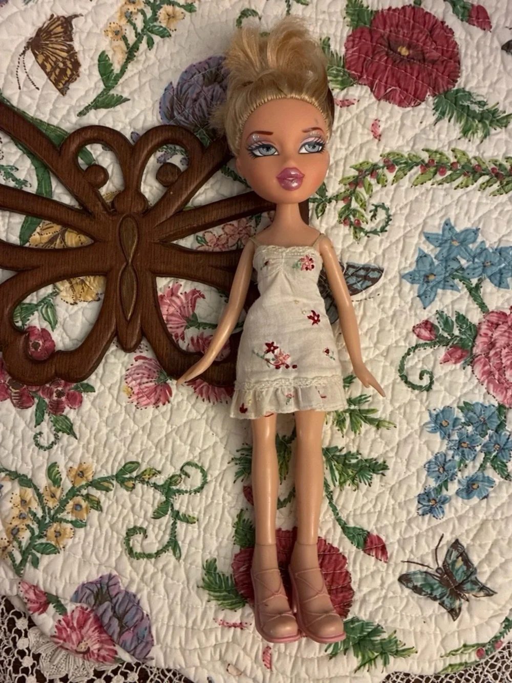 Cloe original Y2K Blonde Fashion Doll in full outfit